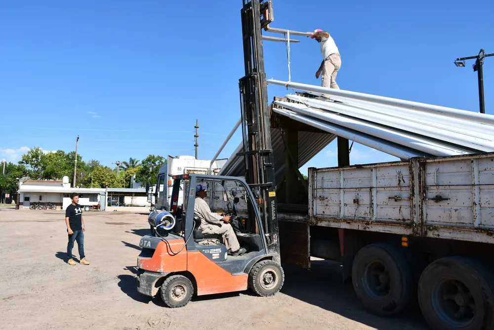 Adquisición luminarias para alumbrado público